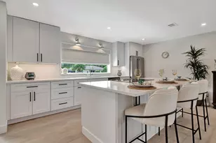359 Beacon St, Tequesta, FL 33469 - Photo 10