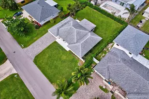 359 Beacon St, Tequesta, FL 33469 - Photo 36