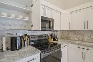 13834 Geranium Pl, Wellington, FL 33414 - Photo 10