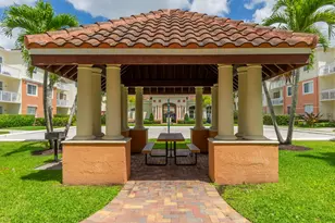9873 Baywinds Dr, West Palm Beach, FL 33411 - Photo 20