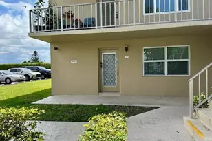 769 Burgundy Q, Delray Beach, FL 33484 - Photo 2
