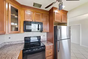 384 Saxony H, Delray Beach, FL 33446 - Photo 14