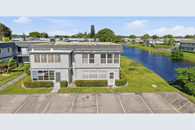 384 Saxony H, Delray Beach, FL 33446 - Photo 32