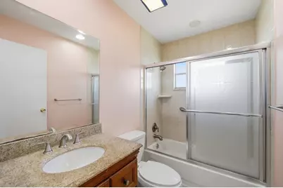 384 Saxony H, Delray Beach, FL 33446 - Photo 16