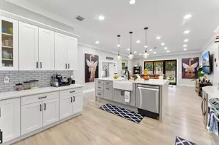 123 Bilbao St, Royal Palm Beach, FL 33411 - Photo 14