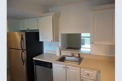 731 N Pine Island Road #402, Plantation, FL 33324 - Photo 2