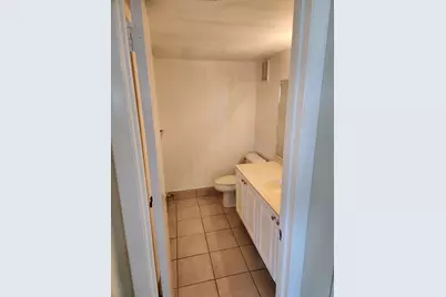 731 N Pine Island Road #402, Plantation, FL 33324 - Photo 10