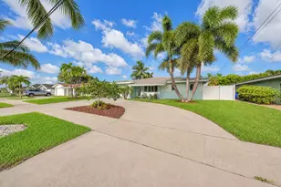 380 SE 5th Ave, Pompano Beach, FL 33060 - Photo 2