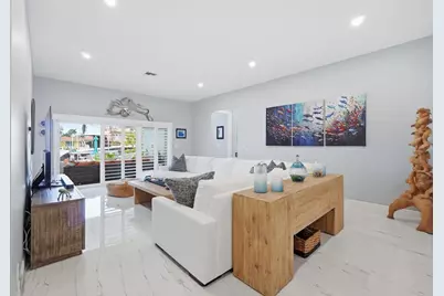 380 SE 5th Avenue, Pompano Beach, FL 33060 - Photo 14