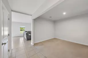 514 Raspberry Rd, Fort Pierce, FL 34981 - Photo 6