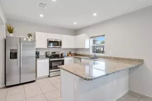 514 Raspberry Rd, Fort Pierce, FL 34981 - Photo 8