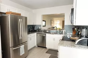100 Pelican Pointe Dr, Delray Beach, FL 33483 - Photo 6