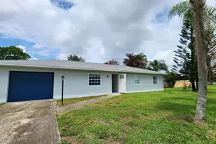 461 SW Buxton Ave, Port Saint Lucie, FL 34983 - Photo 2