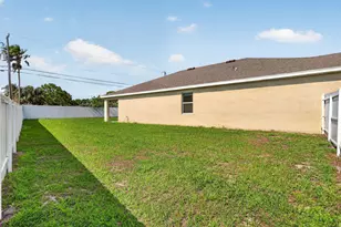 393 SW Tarra Ave, Port Saint Lucie, FL 34953 - Photo 38