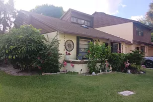 4403 SE Rende Ln, Lake Worth, FL 33461 - Photo 2