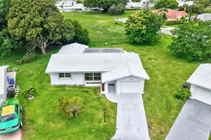 105 NW 8th Pl, Boynton Beach, FL 33426 - Photo 2