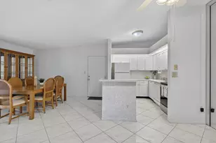 7648 Ashmont Cir, Tamarac, FL 33321 - Photo 6