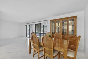 7648 Ashmont Cir, Tamarac, FL 33321 - Photo 2