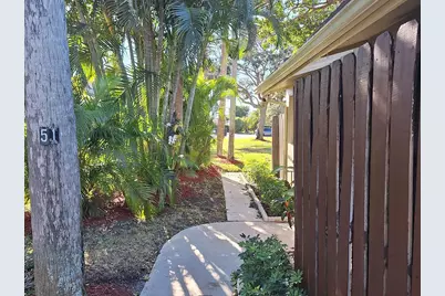 51 Meadows Drive, Boynton Beach, FL 33436 - Photo 2
