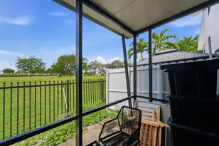 644 NE 195th St, Miami, FL 33179 - Photo 22