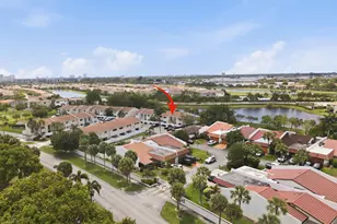 644 NE 195th St, Miami, FL 33179 - Photo 30