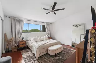 644 NE 195th St, Miami, FL 33179 - Photo 10