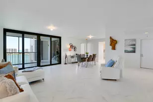 19800 Sandpointe Bay Dr, Tequesta, FL 33469 - Photo 10