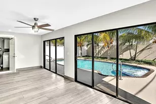 541 NE 18th St, Boca Raton, FL 33432 - Photo 16