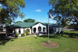 3046 N Bowden Rd, Avon Park, FL 33825 - Photo 1