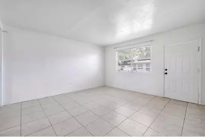 515 NE 150th Street #3, Miami, FL 33161 - Photo 2