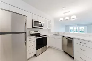 2217 Cypress Island Dr, Pompano Beach, FL 33069 - Photo 10