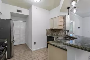 10103 W Myrtlewood Cir Circle W, Palm Beach Gardens, FL 33418 - Photo 6