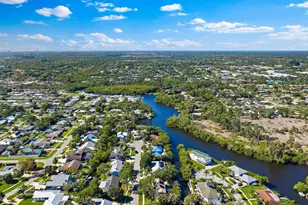 702 Warren Dr, Jupiter, FL 33458 - Photo 12