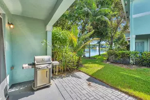 1969 Alamanda Way, Riviera Beach, FL 33404 - Photo 14