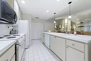 701 Silverleaf Oak Ct, Palm Beach Gardens, FL 33410 - Photo 16