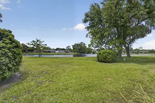 67 Macadamia Ct, Royal Palm Beach, FL 33411 - Photo 34