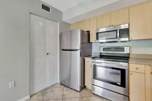 116 Villa Cir, Boynton Beach, FL 33435 - Photo 4