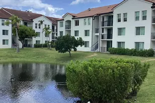 116 Villa Cir, Boynton Beach, FL 33435 - Photo 2