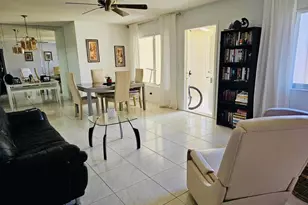 443 Pine Glen Ln, Greenacres, FL 33463 - Photo 4