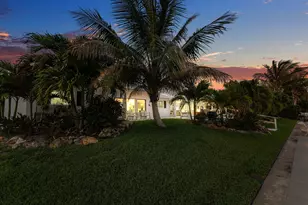 800 Holly Ln, Boca Raton, FL 33486 - Photo 10