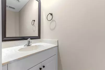 1620 42nd Square #104, Vero Beach, FL 32960 - Photo 16