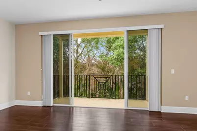 1620 42nd Square #104, Vero Beach, FL 32960 - Photo 8