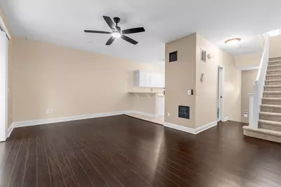 1620 42nd Square #104, Vero Beach, FL 32960 - Photo 4