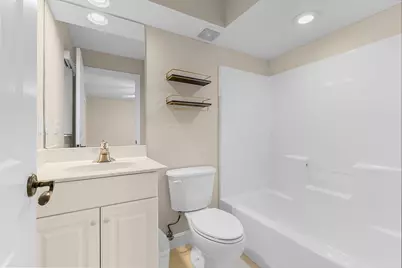 1620 42nd Square #104, Vero Beach, FL 32960 - Photo 32