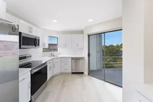3590 Via, Lake Worth, FL 33467 - Photo 2