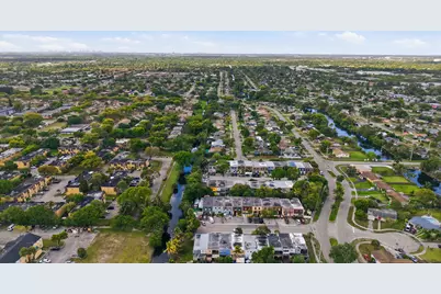 2350 NW 60th Avenue, Sunrise, FL 33313 - Photo 30