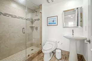 2640 Lake Shore Dr, Riviera Beach, FL 33404 - Photo 28