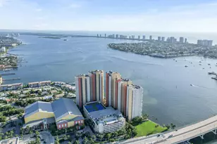 2640 Lake Shore Dr, Riviera Beach, FL 33404 - Photo 38