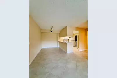 2917 Tuscany Court #204, Palm Beach Gardens, FL 33410 - Photo 2