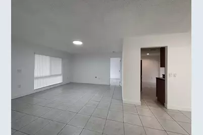 11420 NW 35th Street, Sunrise, FL 33323 - Photo 4